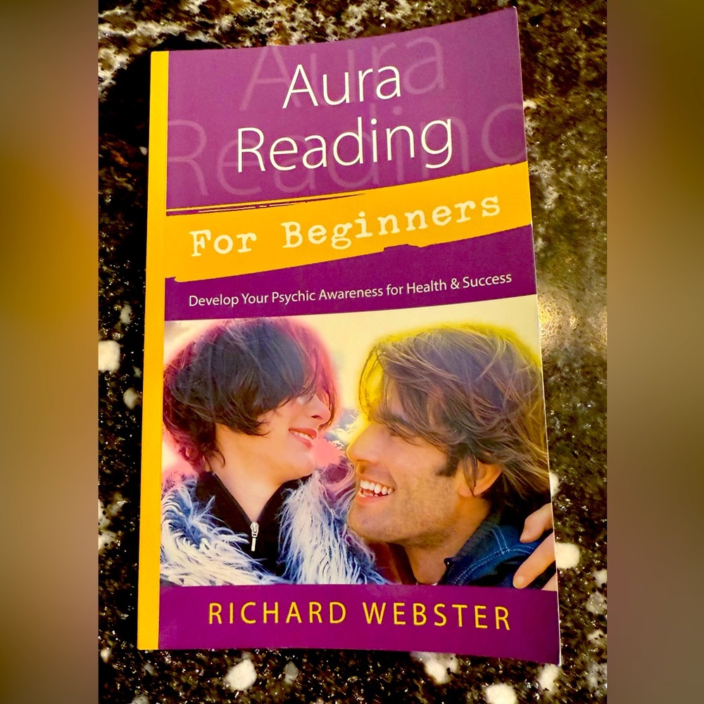 📙🔥4 for $30🔥💜Aura Reading for Beginners by Richard Webster💜📙